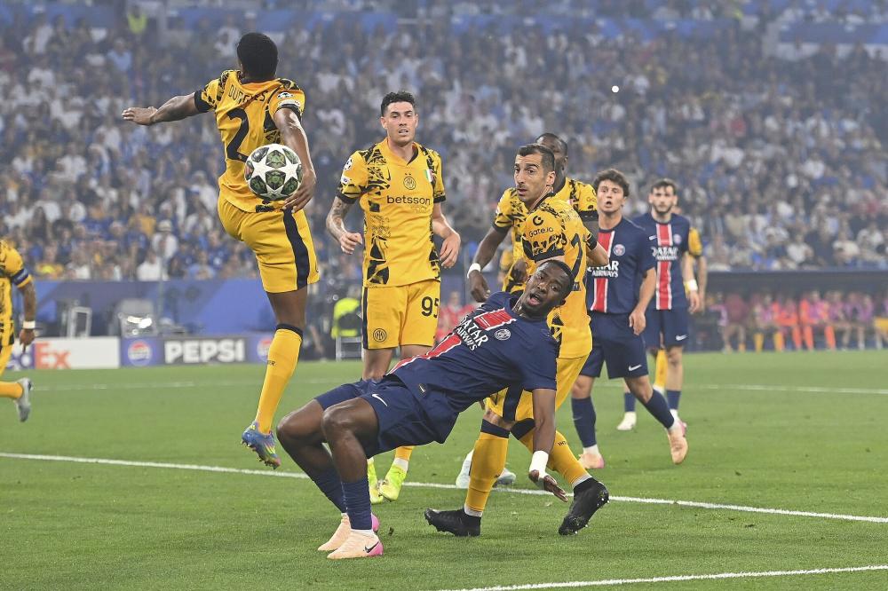 在首发情况下连续6场欧冠进球，哈兰德职业生涯第二次做到